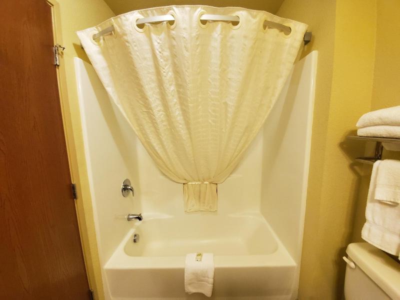Cobblestone Inn & Suites Eaton - photo 14