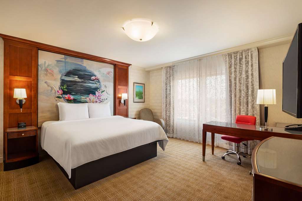 Viana Hotel and Spa Trademark Collection by Wyndham - photo 17
