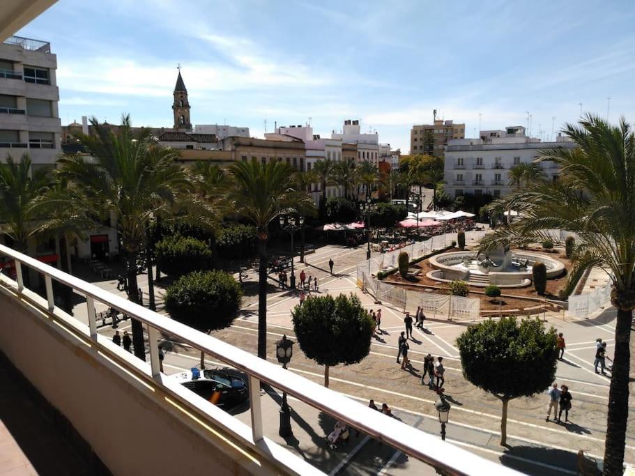 Allo Apartments Plaza Arenal Centro 2 Habitaciones — 4-Star Luxury Hotel in Jerez De La Frontera, Spain