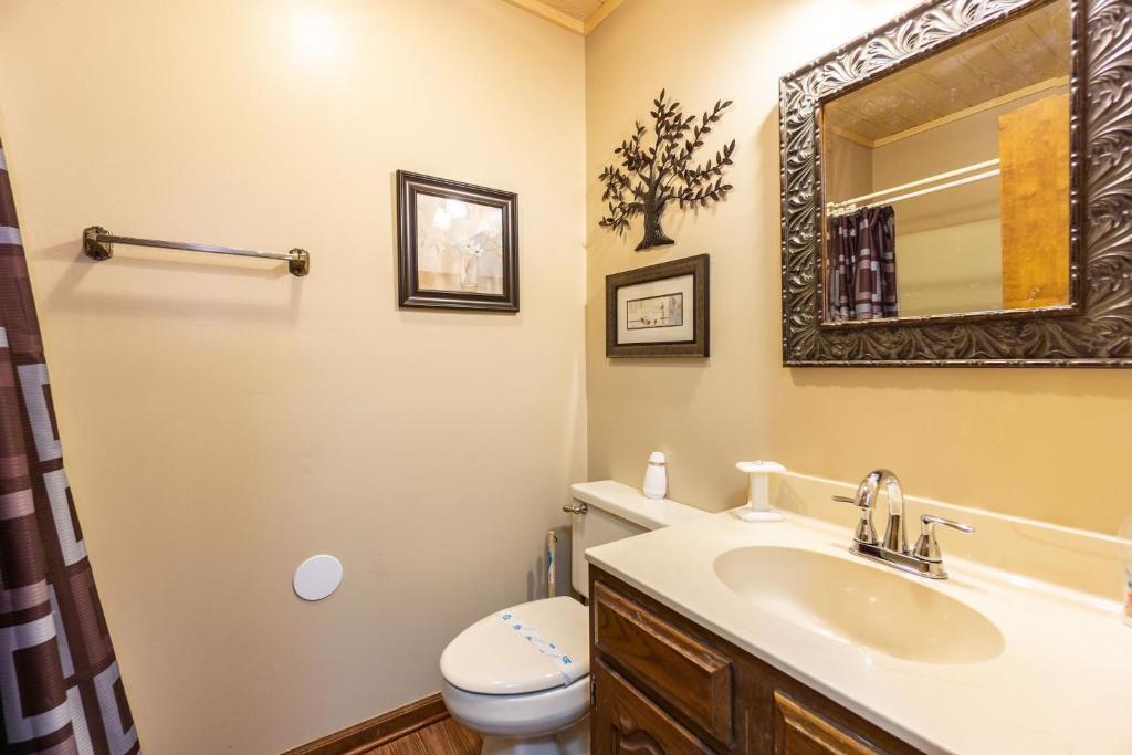 Windy Pointe by Oak Island Accommodations - photo 16