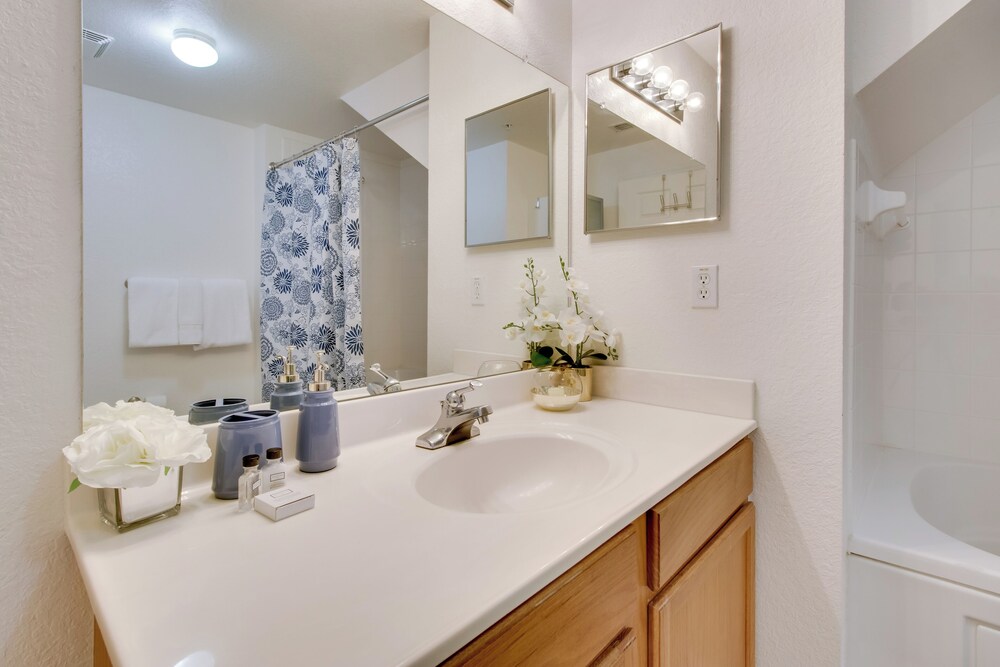 12 Mi to Disney Family Home with Resort Amenities - photo 15