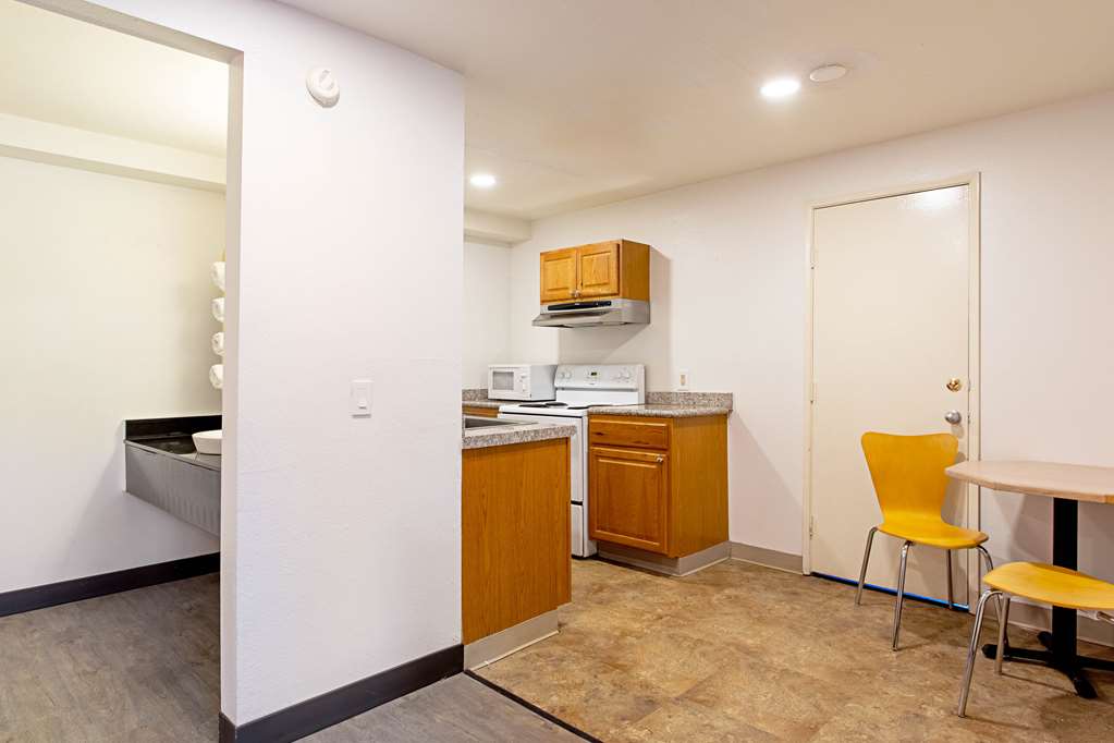 Motel6 Pendleton OR West - photo 23