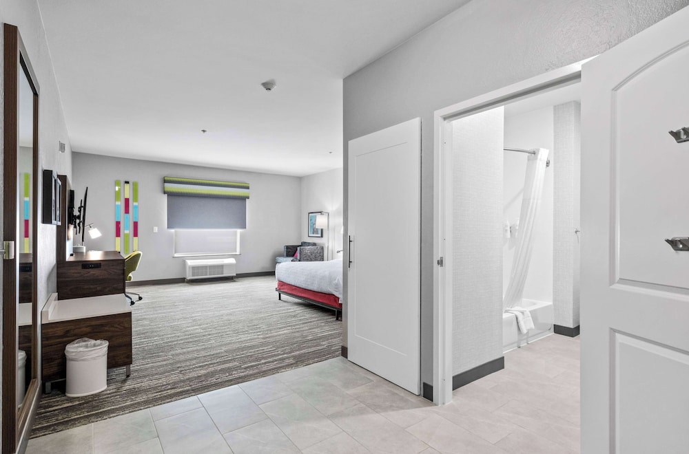 Hampton Inn & Suites Mount Pleasant - photo 7