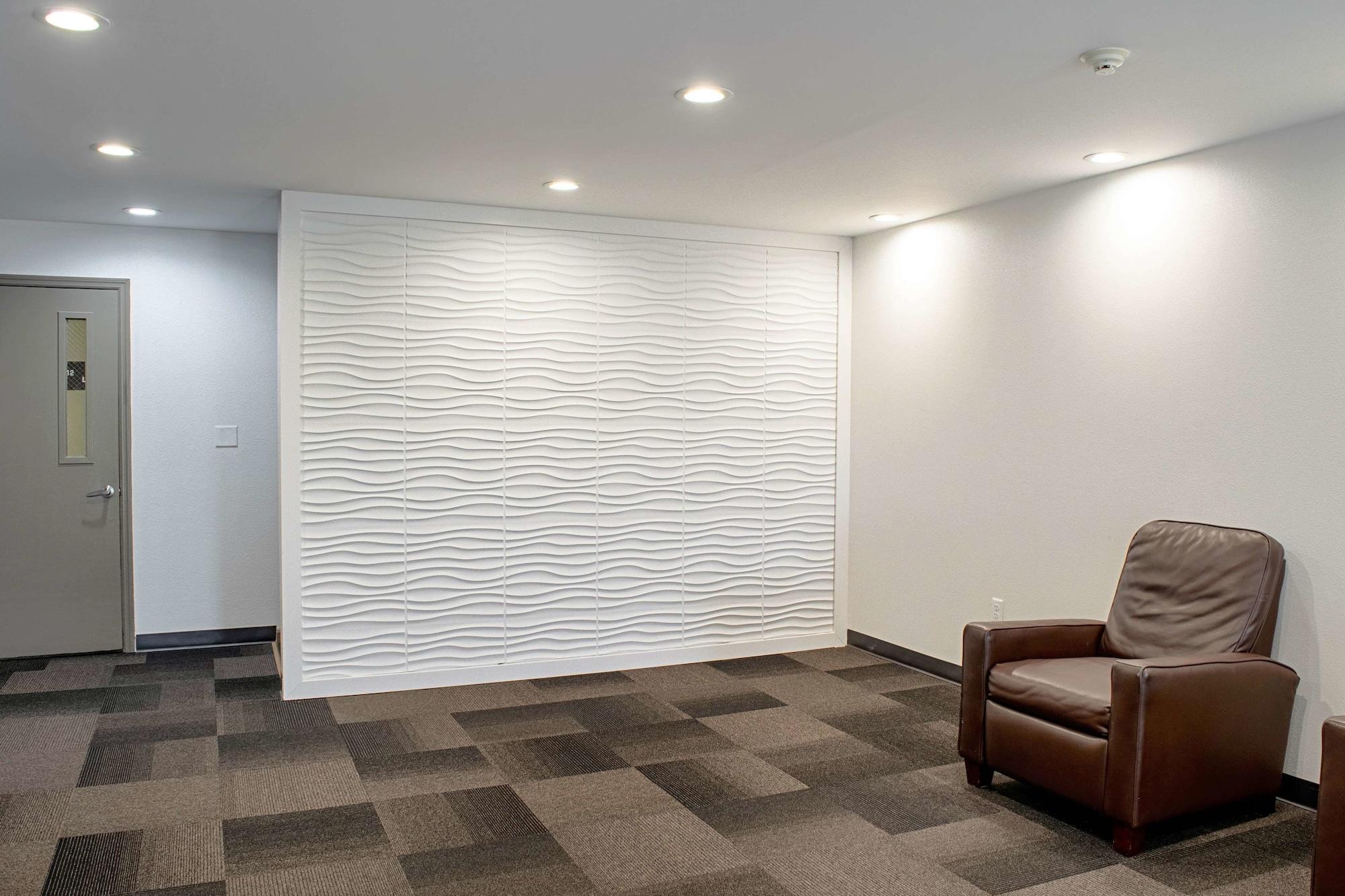 Welcome Suites Springdale - photo 14
