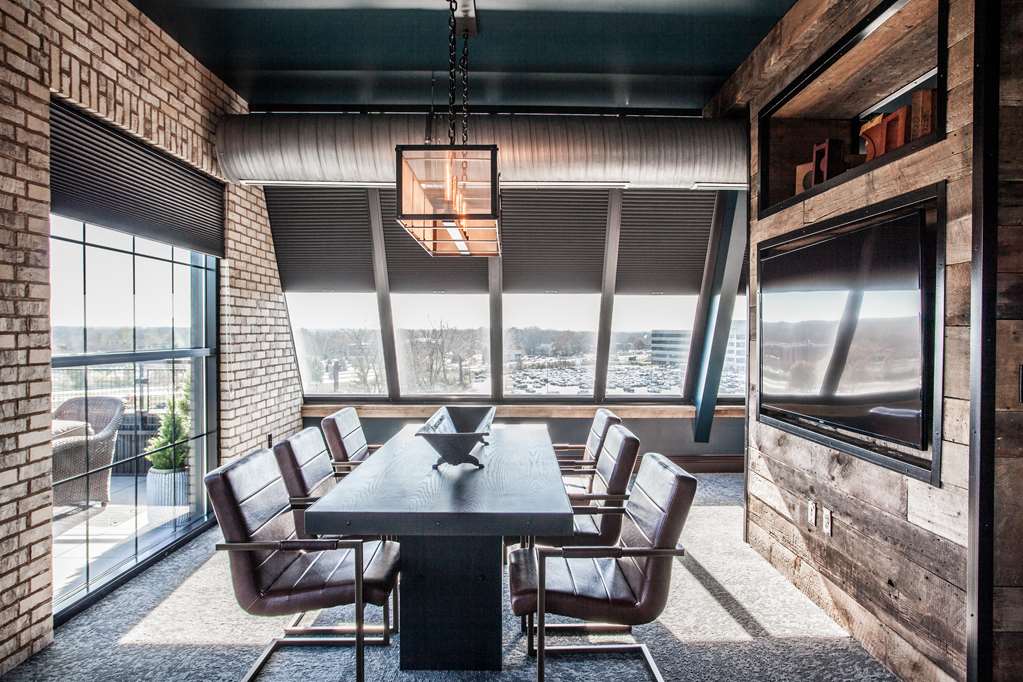 Ironworks Hotel Indy - photo 14