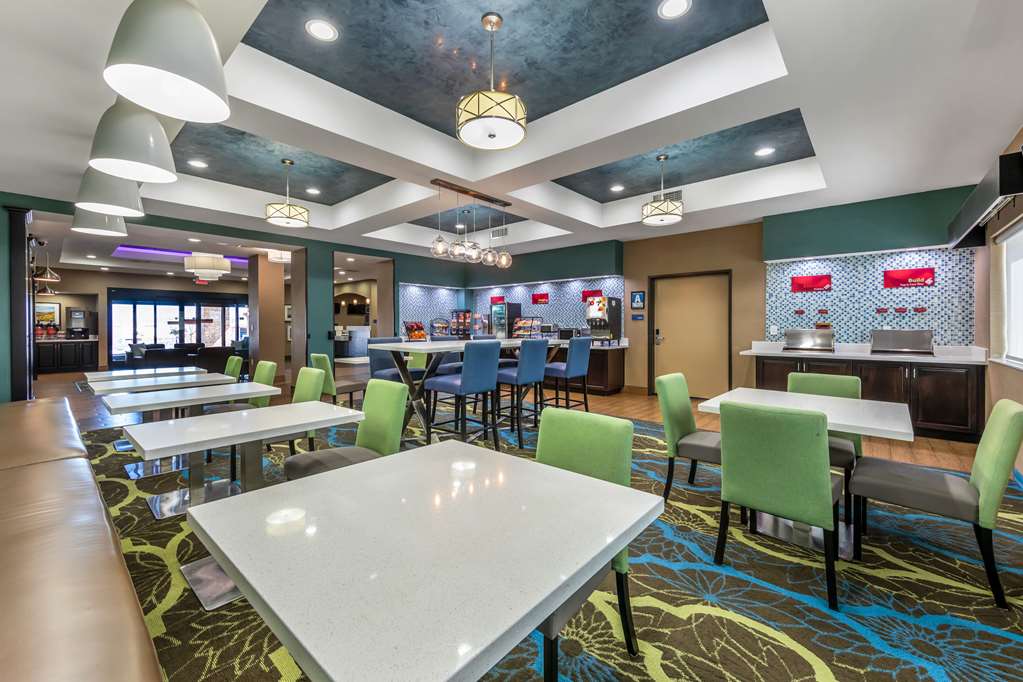 Best Western Plus Taft Inn - photo 6