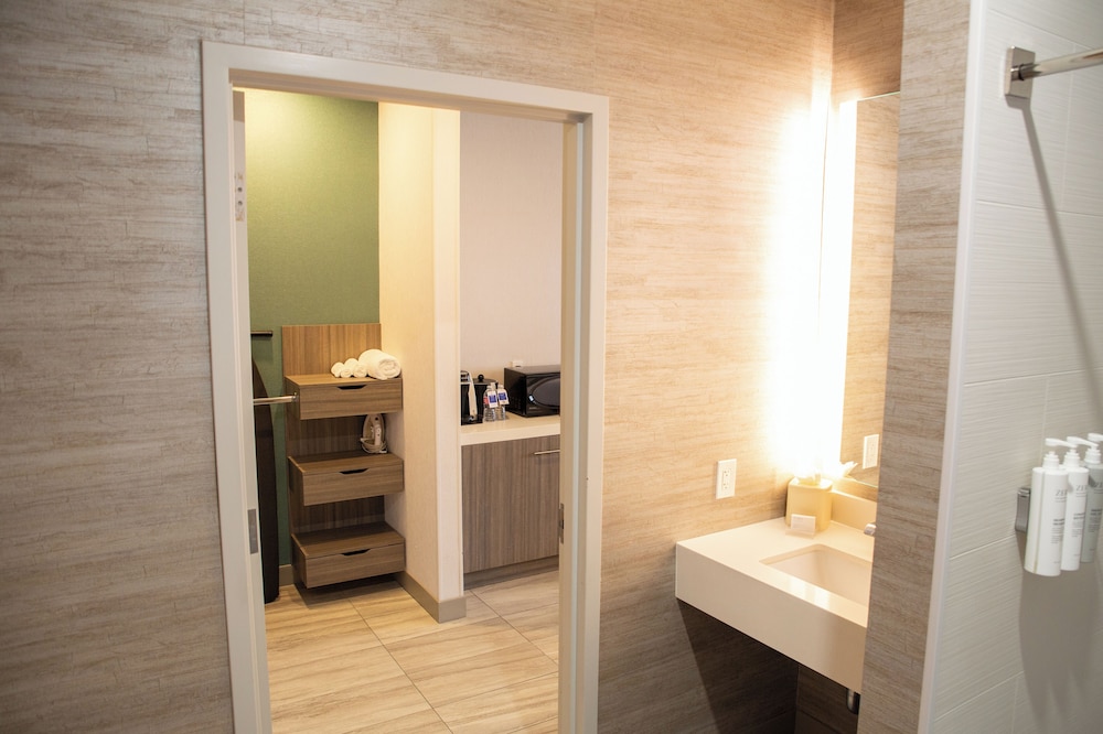Hilton Garden Inn Los Angeles Montebello - photo 16