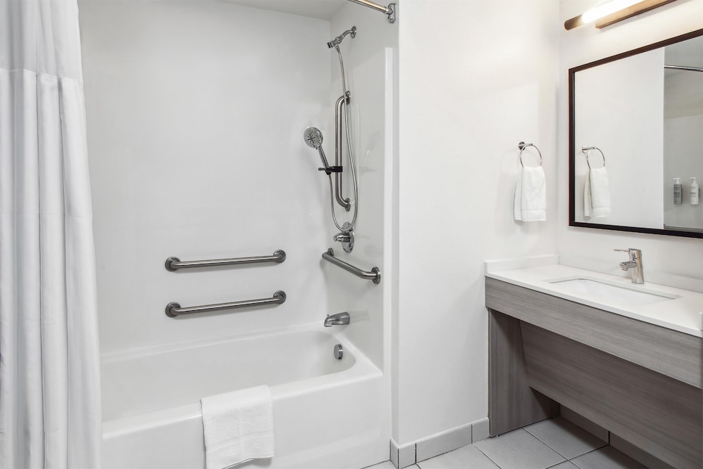 Spark by Hilton Rochester South - photo 25