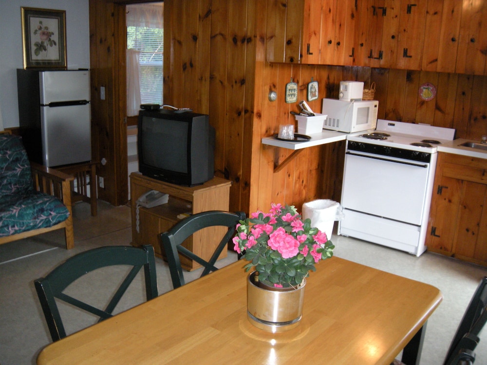 Bass River Motel - photo 23