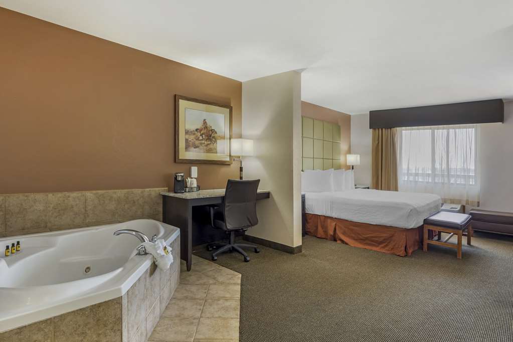 Best Western Plus Country Inn & Suites - photo 4