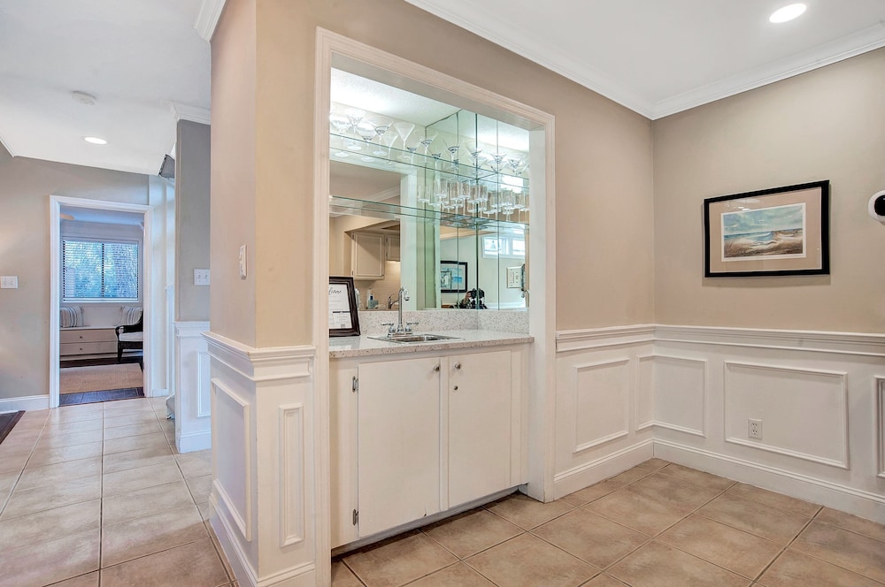 6 Windjammer Court at the Sea Pines Resort - photo 29