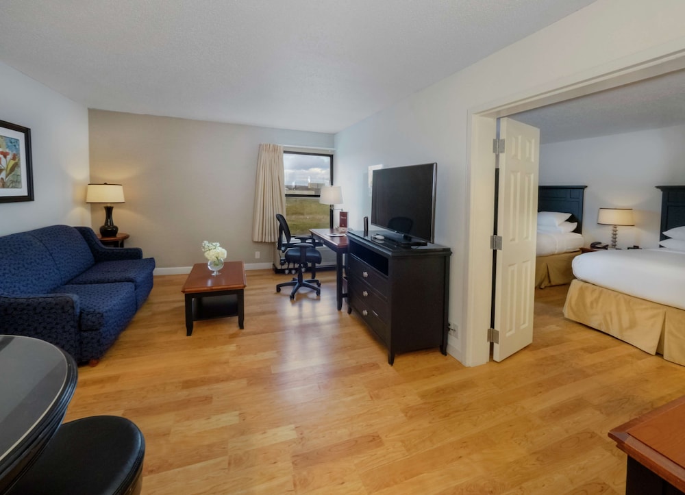 DoubleTree by Hilton Hotel Buffalo Amherst - photo 9