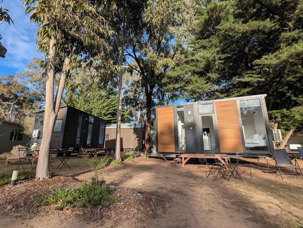 Tiny Away Escape at Grampians Edge - last minute hotel in Unknown City
