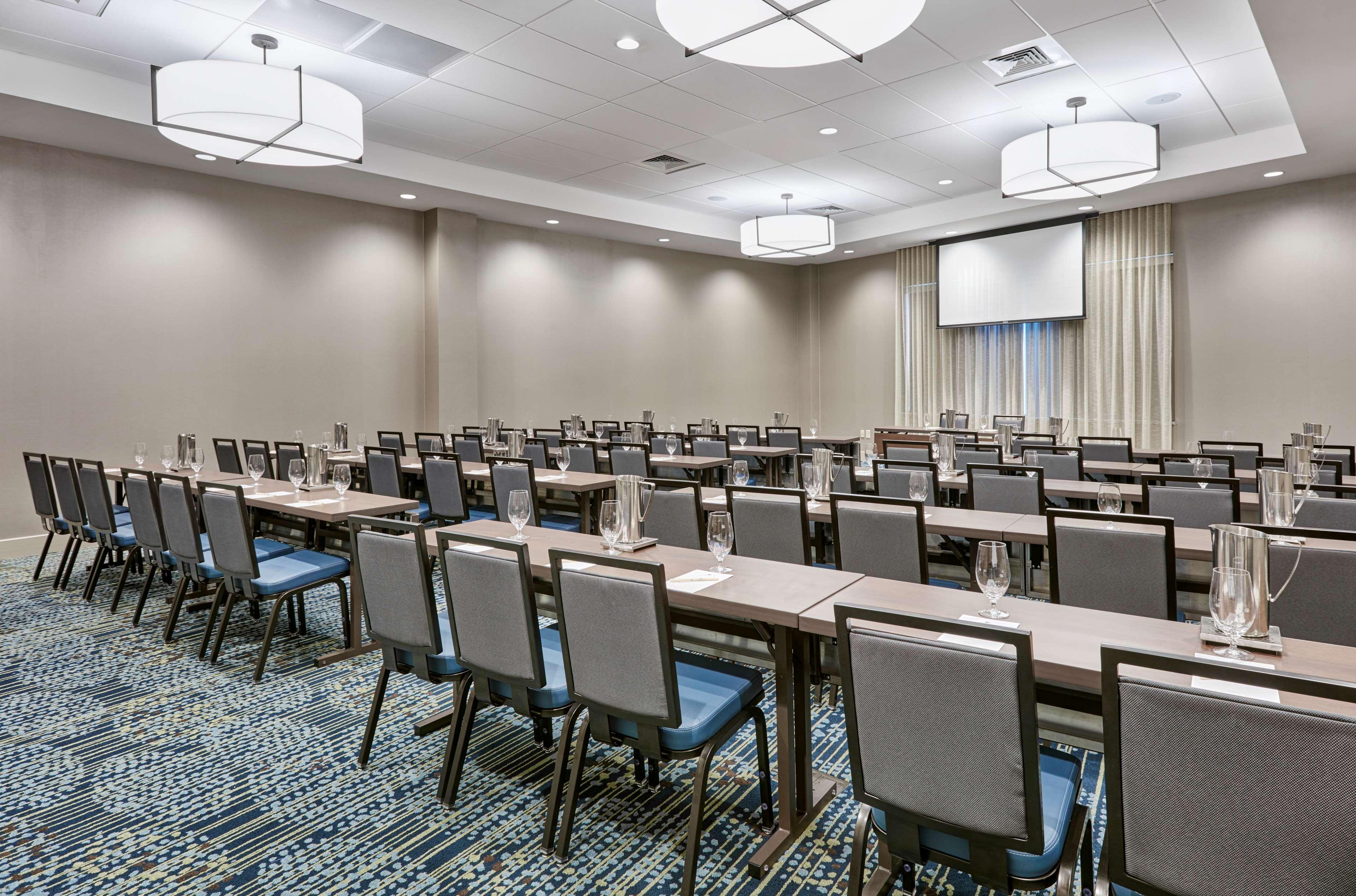 DoubleTree by Hilton Charlotte Gateway Village - photo 108