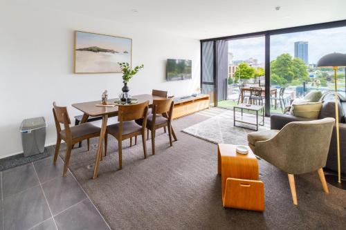 Central City Apartment with Lift Access — 4-Star Luxury Hotel in Christchurch, New Zealand