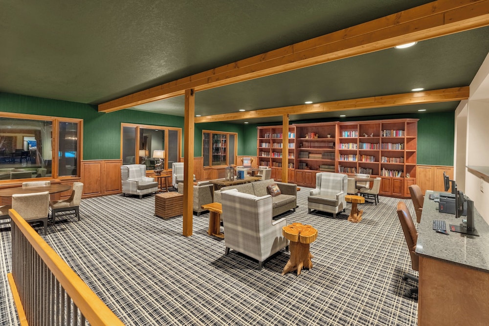 Holiday Inn Express & Suites Hayward by IHG - photo 50