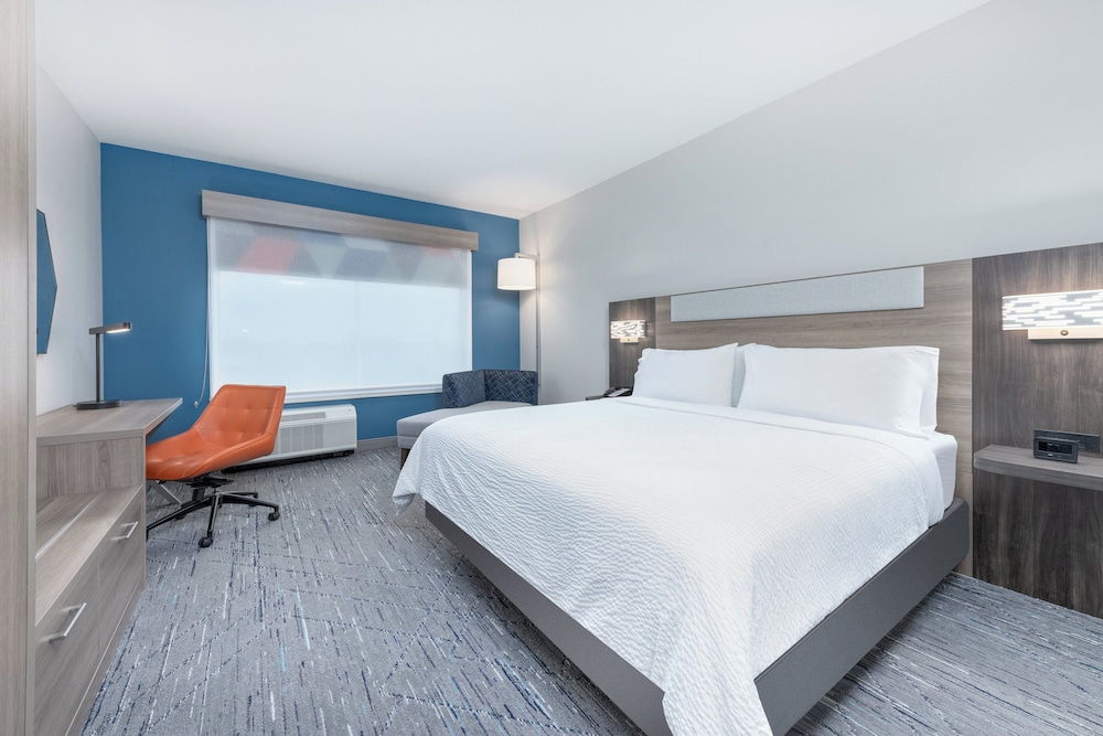 Holiday Inn Express & Suites Austin Airport East by IHG - photo 7