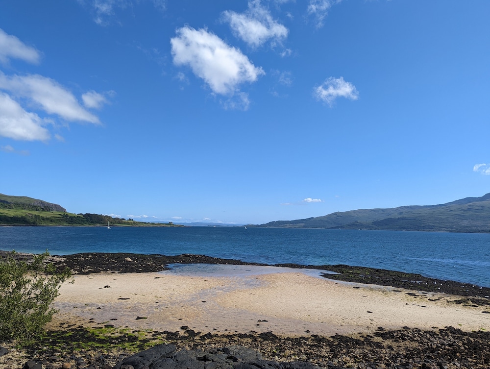 Lochaline Hotel in Oban, United Kingdom
