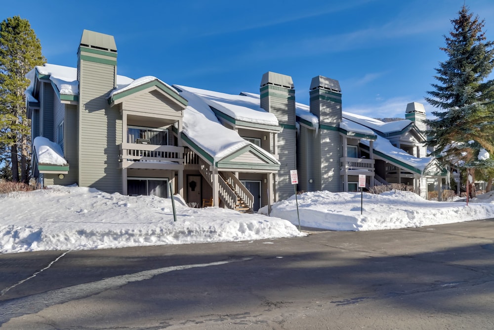 Snowcreek Resort Condo with Deck at Mammoth Mountain - photo 28