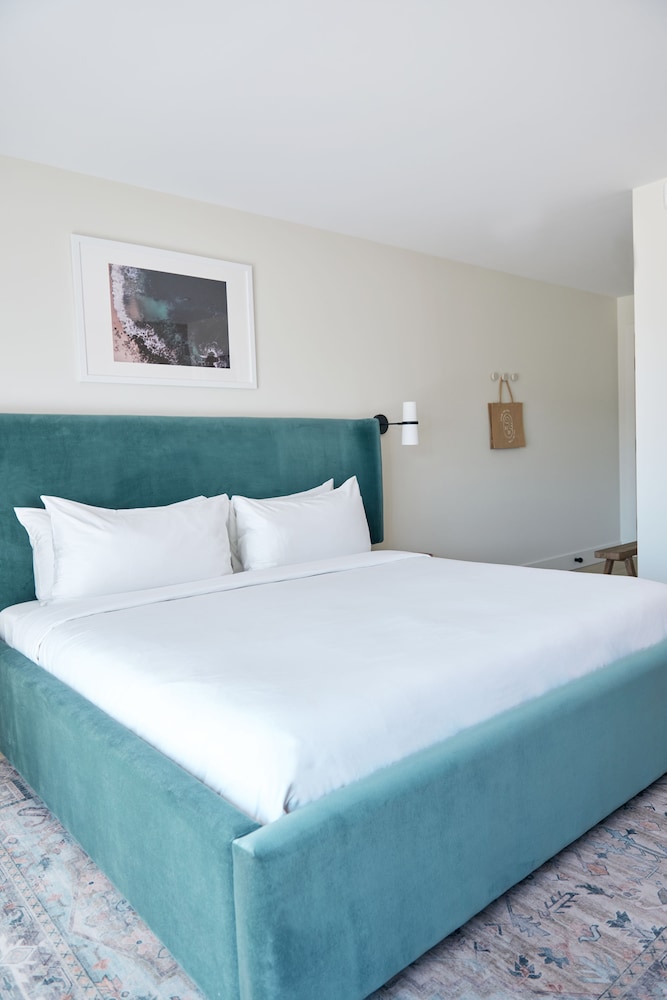 Hotel Moraine - photo 6