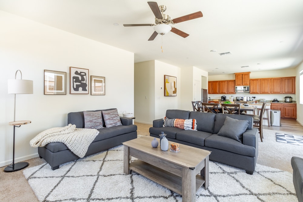 Voyage on to your minimalistic getaway — hotel in Marysville