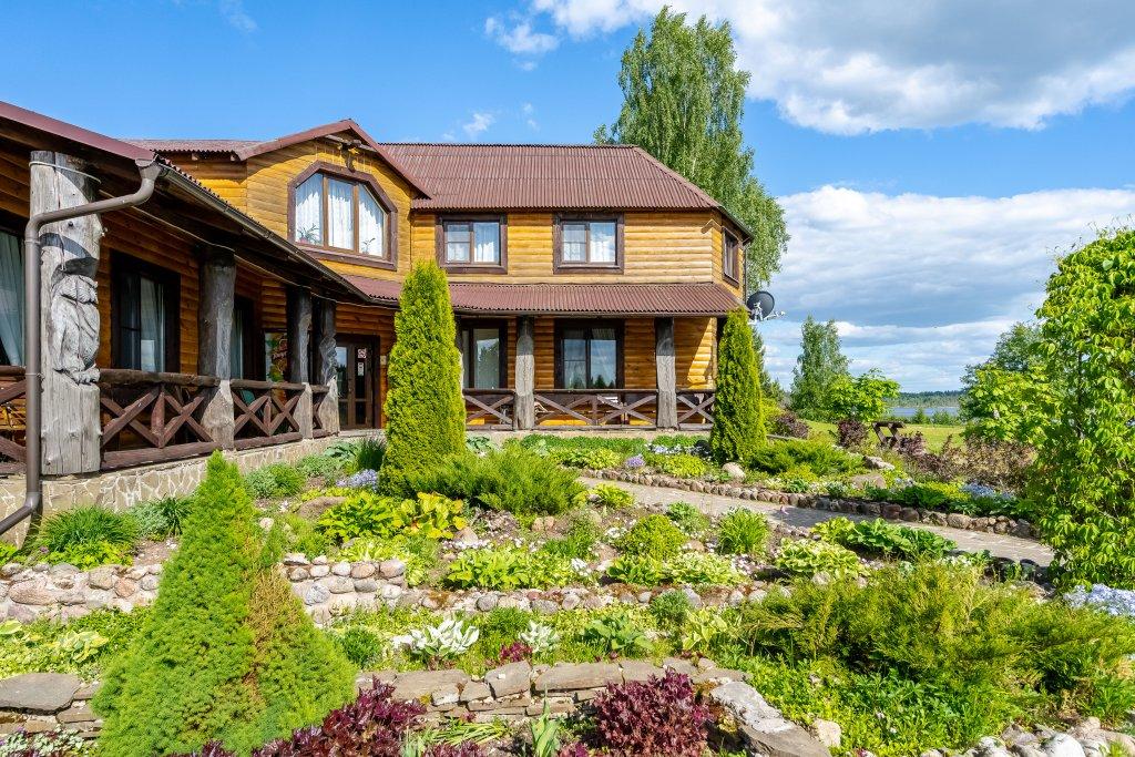 Prokhovskoe Podvore in Vyshniy Volochek, Russia