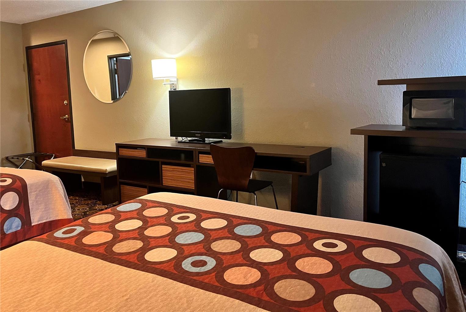 Super 8 by Wyndham Evansville North - photo 23