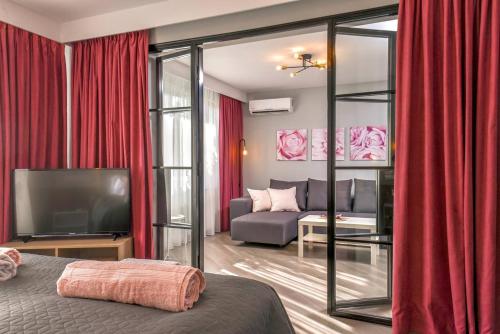 ROSÉ one bedroom designer apartment in city centre by Flat Mаnager — 4-Star Luxury Hotel in Sofia, Bulgaria