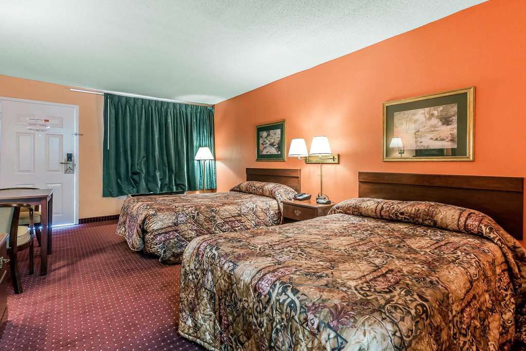 Econo Lodge Lavonia GA - photo 12
