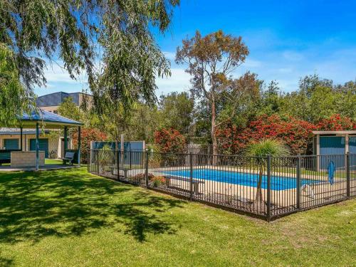 Beachy Keen in Cowes, Australia