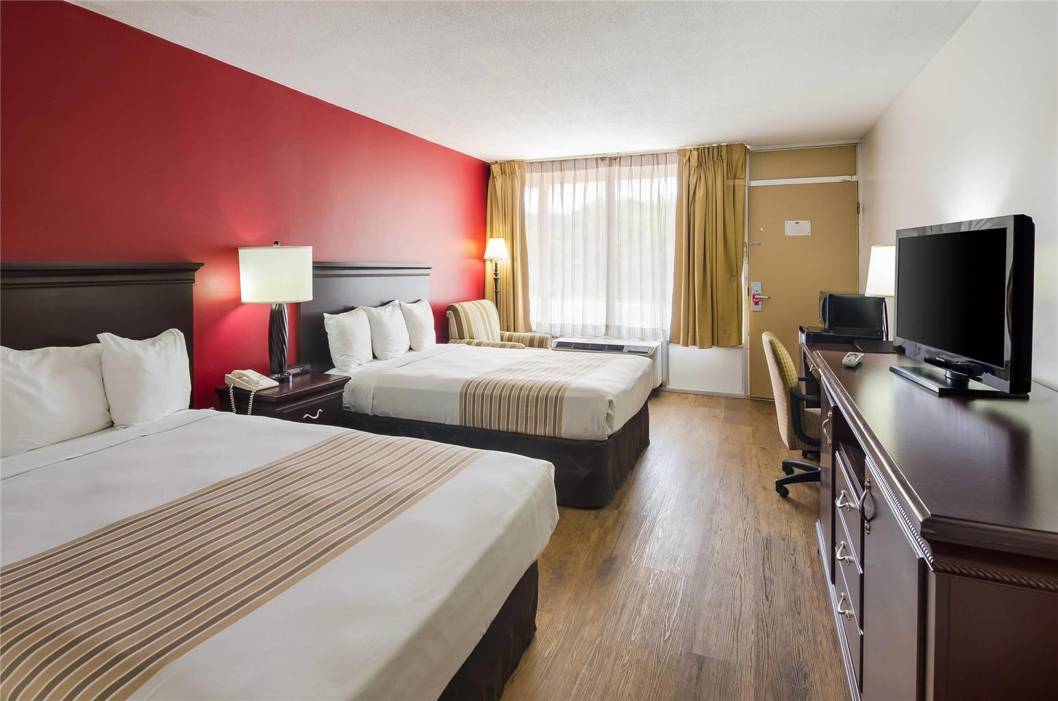 Econo Lodge Marion I 81 - photo 17