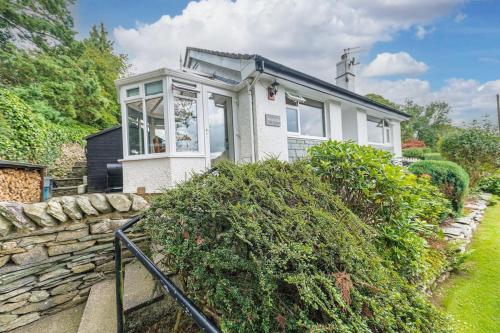 Wayside Bungalow — 4-Star Luxury Hotel in Staveley, United Kingdom