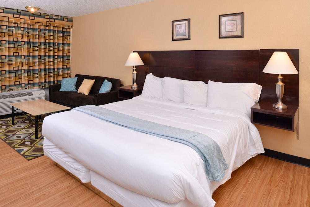 Red Carpet Inn Battleboro - photo 19