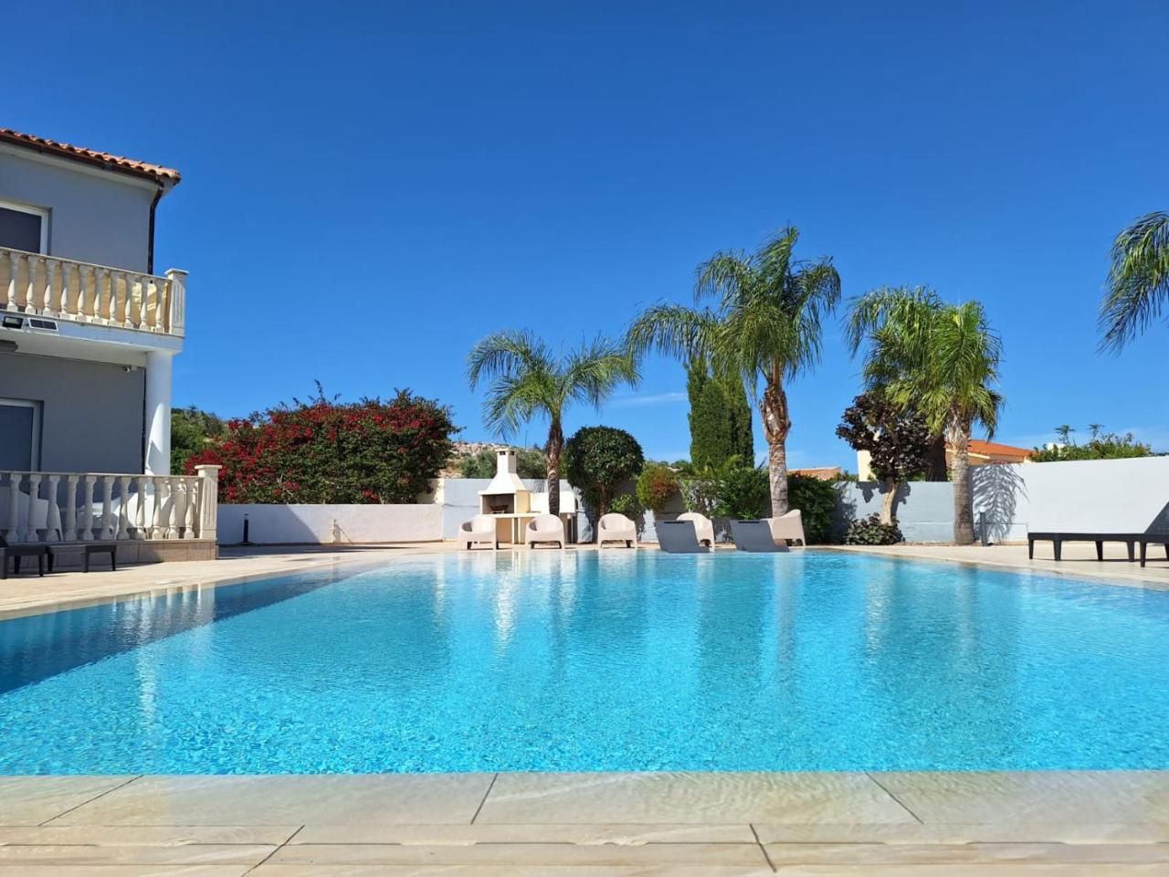 Grand Villa Lynn Seaview Ayia Napa