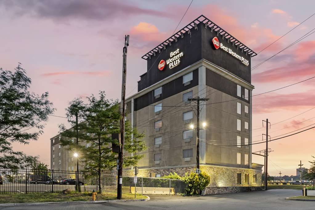 Best Western Plus Newark Airport West in Newark, United States