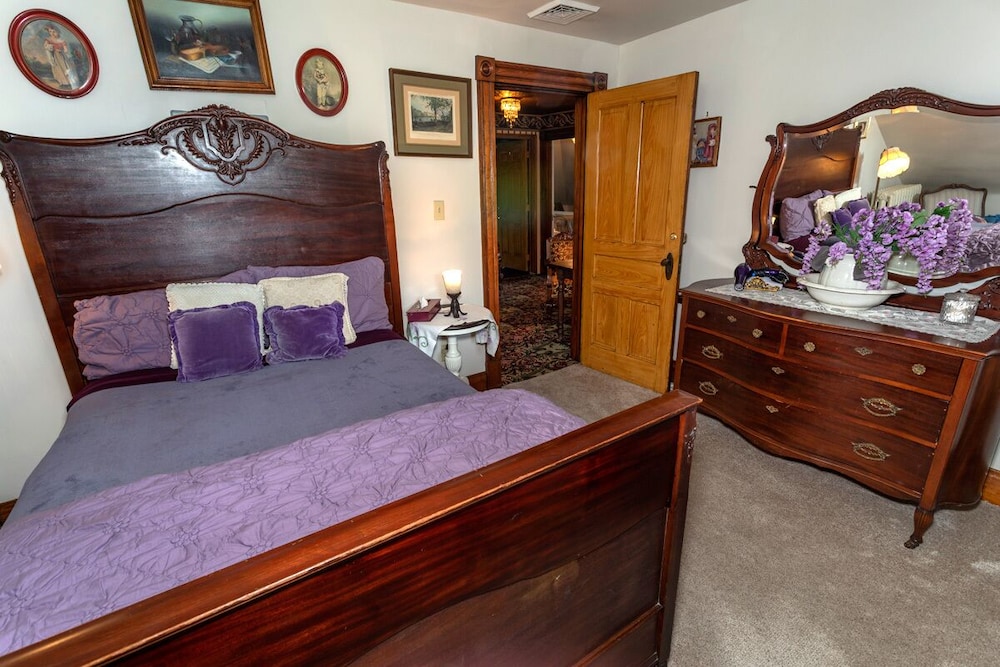 South Broadway Manor - photo 36