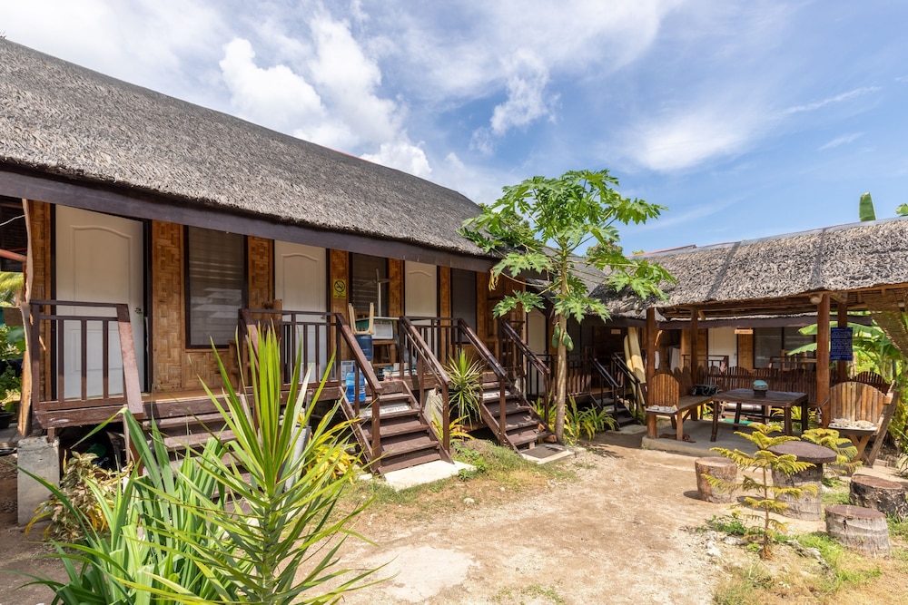 Zen Rooms Basic Junsims Siargao in General Luna, Philippines