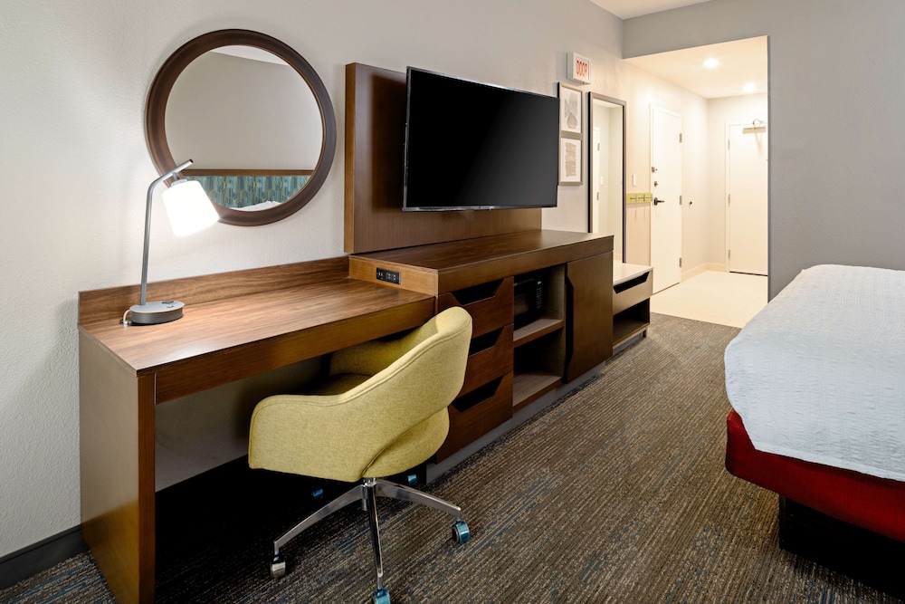 Hampton Inn Richmond Southwest Hull Street - photo 18