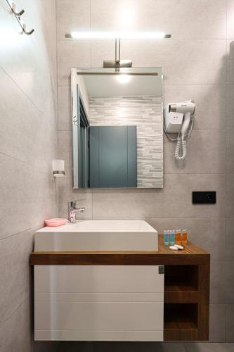 Super Stylish Apartment With Amazing Views By Wehost