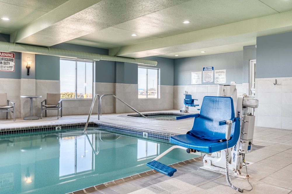 Holiday Inn Express & Suites Vandalia by IHG - photo 29