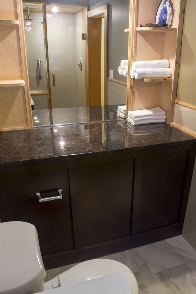 Chateau Suites - photo 10