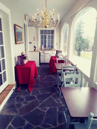 Sleepy Hollow Manor - photo 6