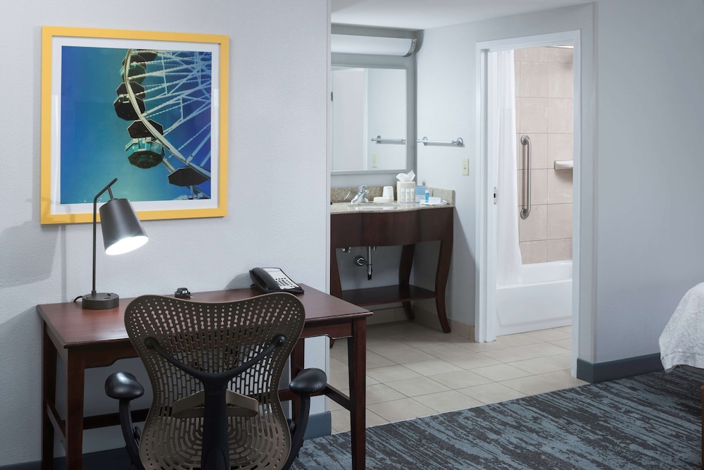 Hampton Inn & Suites Oklahoma City Bricktown - photo 16