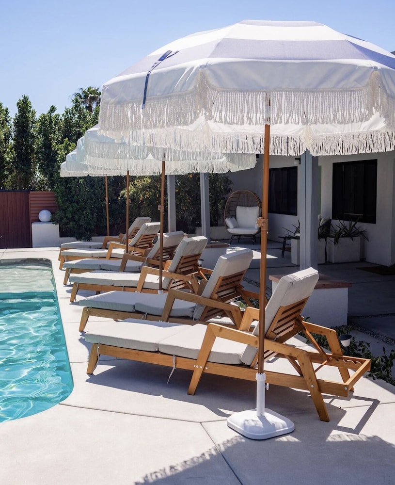 The Yucca Hotel - photo 32