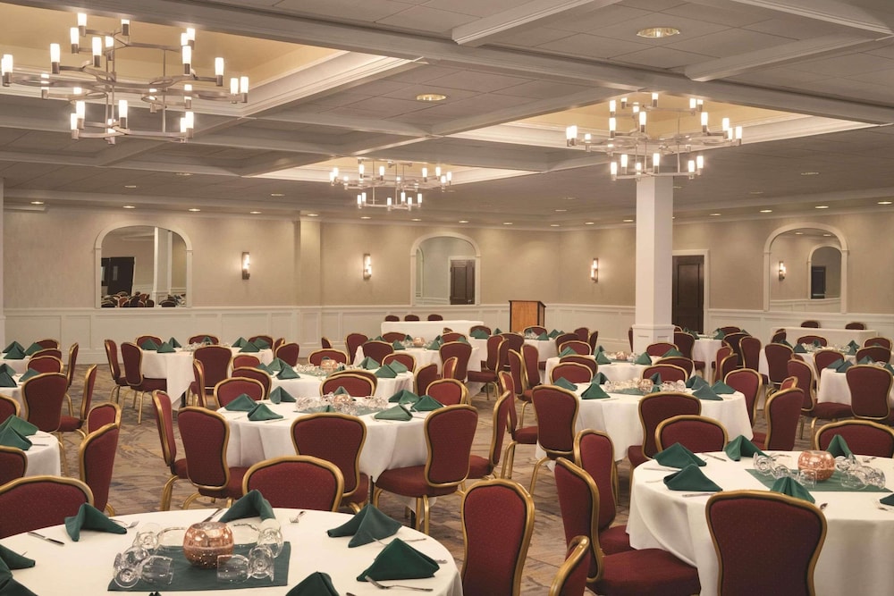 DoubleTree by Hilton Providence Airport Warwick - photo 23