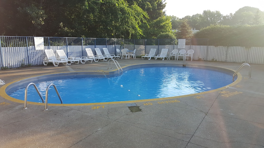 Mentor Home Inn - photo 25