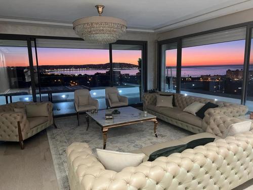 Vue panoramique sur la baie de Tanger — 4-Star Luxury Hotel in Tangier, Morocco