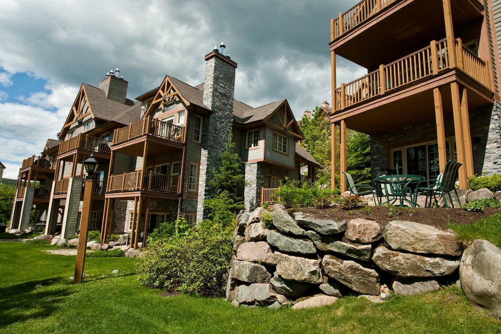 Les Falaises Tremblant Sunstar in Mont-Tremblant, Canada