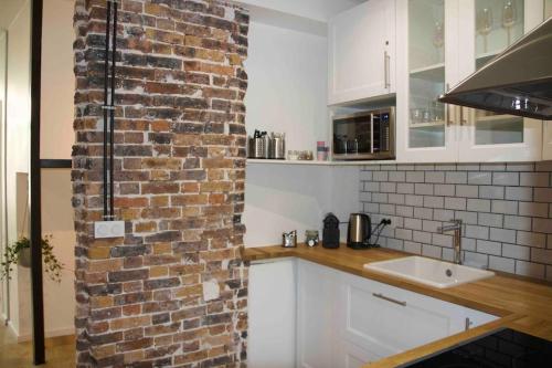 Another Brick in the Wall Apartment in Paris Sleeps 9 — 4-Star Luxury Hotel in Paris, France