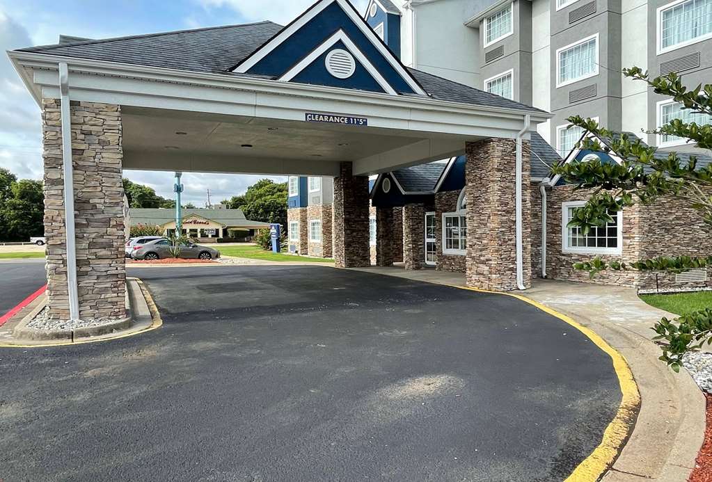 Microtel Inn & Suites by Wyndham Bossier City - photo 3
